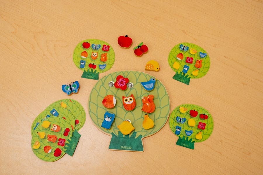 Apple-counting learning materials